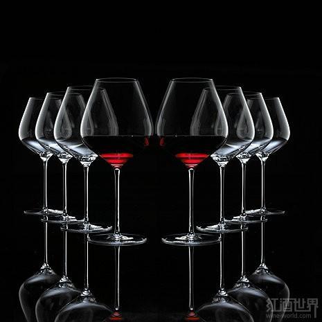 酒杯