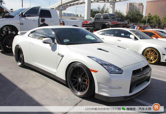 日产GT-R