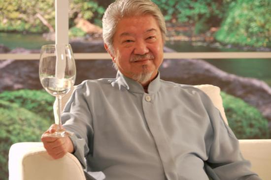 看看蔡澜是否符合萨瓦兰所说的“天生美食家”面相