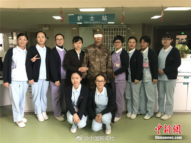 ����Ӣ�۶Ÿ�������Ը���������������׹��µĲ���Ա