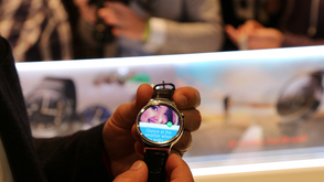 华为手机手表实拍