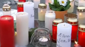 德民众点燃烛光悼念难遇难者