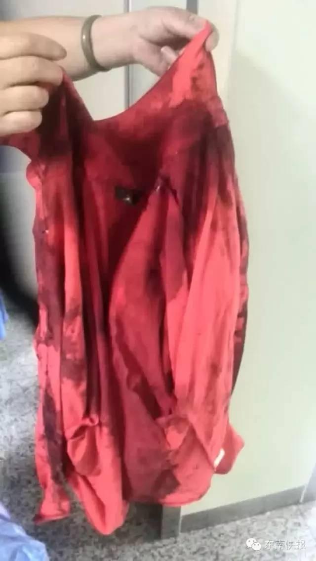林女士被血浸湿的衣服