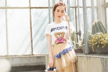 舒畅曝夏日甜美写真