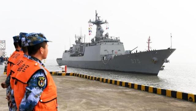 萨德之后韩国军舰首次访问中国