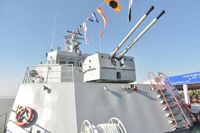 缅甸海军展示军舰有中国血统