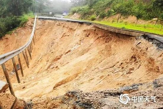 什么原因导致南方近期降雨偏多？北京河南等地高温天气因为啥？