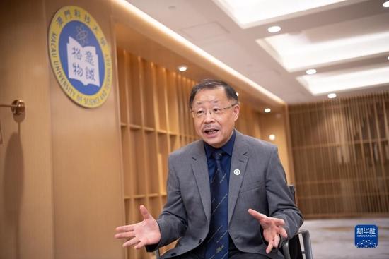 5月24日,澳门科技大学月球与行星科学国家重点实验室主任张可可接受采访。新华社记者 张金加 摄