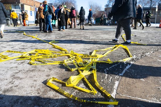 白宫称正联合调查移民执法枪击致死案