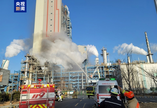 韩国忠清南道火电站爆炸事故已致2人受伤