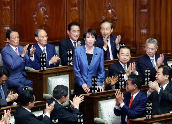 高市早苗上台,中国的第一反应很耐人寻味