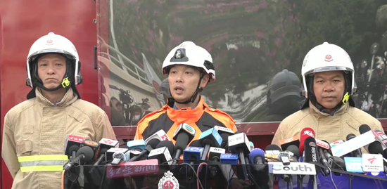 香港大埔火灾已致55人遇难,大火何以连烧7栋楼?