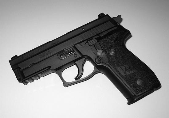 SIG P229手枪