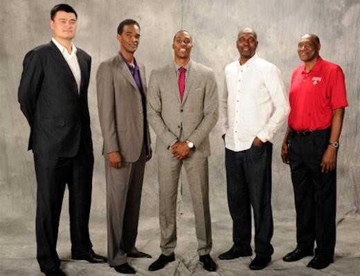 人人正装的NBA,风气正了不少