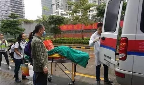 罗尔目送笑笑的遗体捐赠