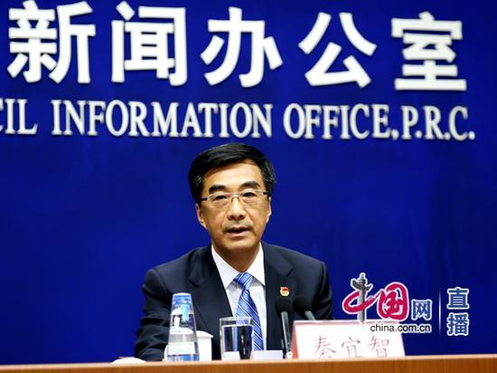 共青团中央书记处第一书记秦宜智在发布会上