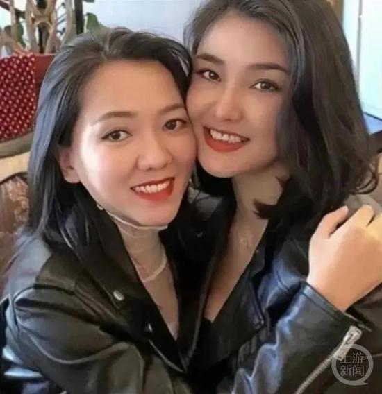 左为魏家女儿魏榕,右为白家次女白应兰。 网络图