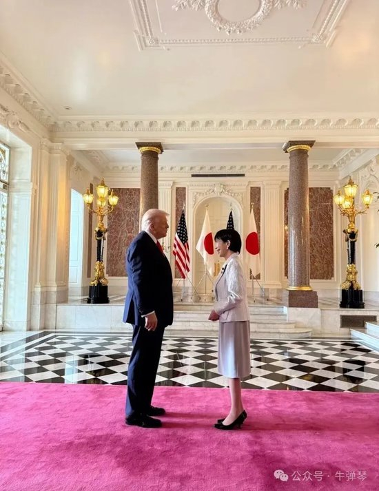 这两幕,真有点辣眼睛