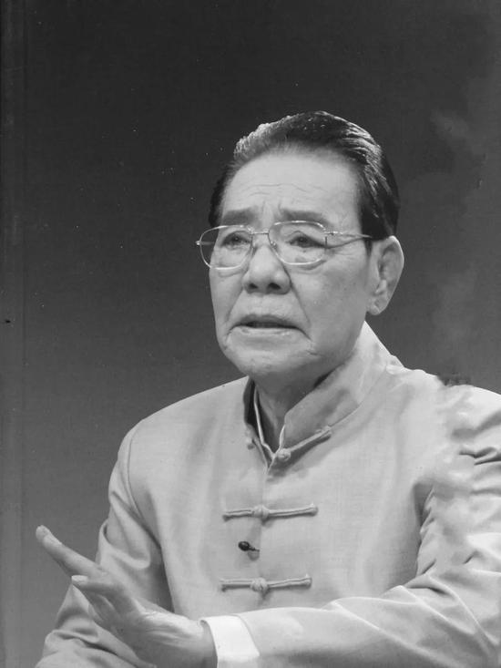 9月11日,评书表演艺术家单田芳因心脏衰竭去世,享年84岁。