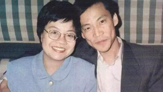 李国庆与海归老婆。