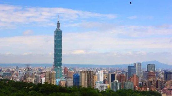 马英九又来大陆，岛内有人跟对了什么？