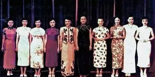 从左至右:龚秋霞、罗兰、孙景璐、陈娟娟、陈云裳、胡蝶、周璇、李丽华、白光、王丹凤。