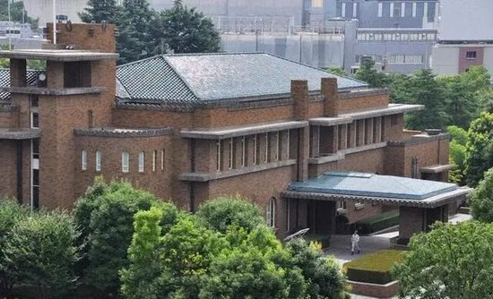 高市胆肥，敢住首相公邸！这事安倍都不敢……