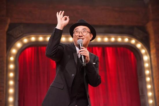 节目编剧、副咖主持Tony Chou