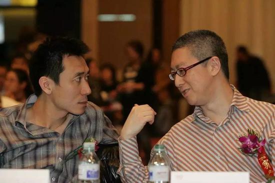 从王微开始,投资圈形成了一个“土豆条款”——在做尽调时,家庭生活也成为考量因素。图为王微和古永锵。@视觉中国