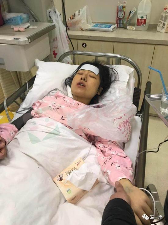 服下百草枯后,方亚南被送进了医院急诊