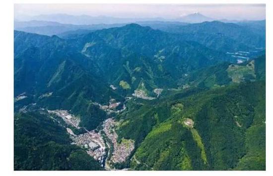 位于东京都多摩地区的奥多摩町(图片来源:日本空屋中介网站截图)