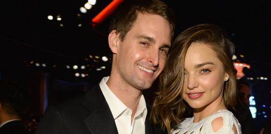 Snapchat 创始人埃文·斯皮格尔与其未婚妻超模米兰达可儿
