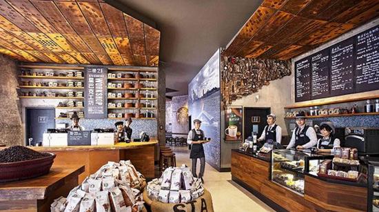 星巴克位于北京嘉里中心的门店。