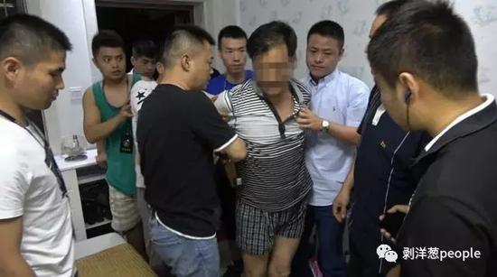 嫌疑人刘永彪被警方控制。警方供图
