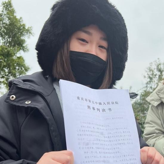 ▲2021年12月28日,陈美霖拿到了一审判决书后,立刻动身前往天台寺,“告诉孩子们这个结果。”新京报记者 杨雪 摄