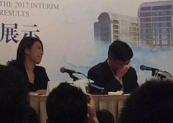 图:孙宏斌在融创中国2017年中期业绩发布上