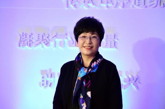 图:张旭玲副院长