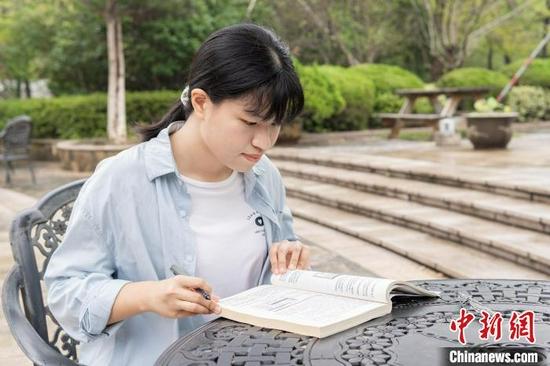图为补星莹。 王晓宇 摄