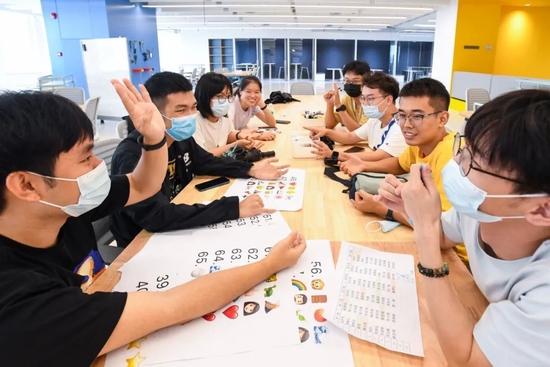 香港科技大学(广州)组织的新生交流活动 刘大伟 摄