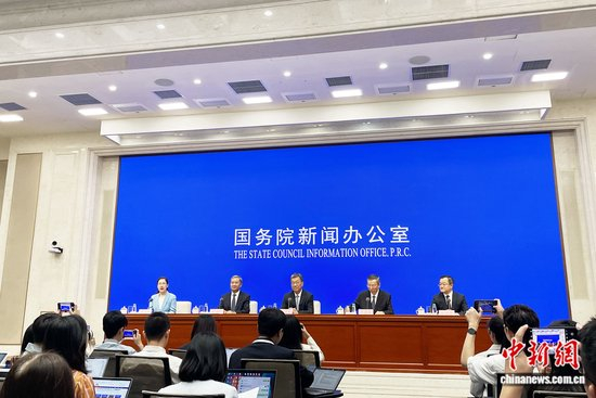 新闻发布会现场。袁秀月 摄