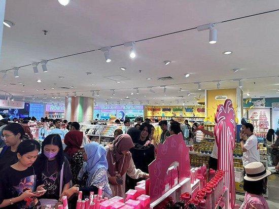 名创优品印尼三丽鸥限定主题店