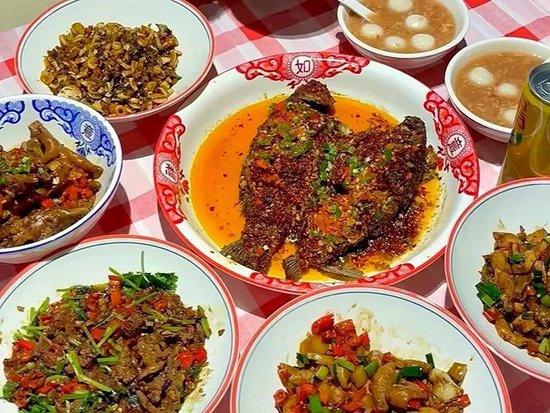 笨罗卜浏阳菜馆(图片来源:小红书用户@爱酱酱的婷婷子)