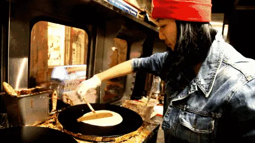 有时是卡车司机,