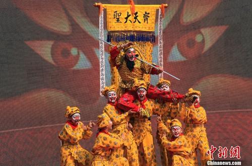 资料图:2016年,北京戏曲文化周在北京园博园隆重开幕。中新网记者 李霈韵 摄