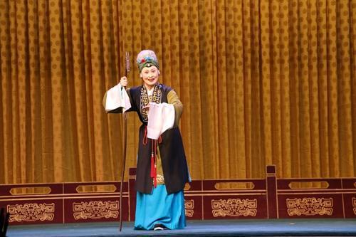 昆曲《罢宴》,张涵钫饰刘妈妈。受访者供图