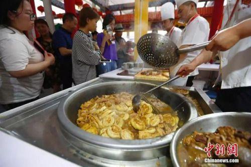 资料图:卤煮。