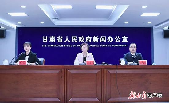 新闻发布会现场