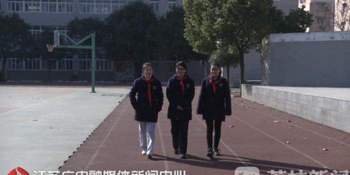 排卵样子等游戏被初中生做成a样子旅行短片什么女生青蛙教育图片