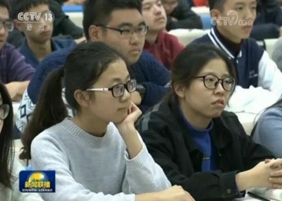 施索华思政课堂