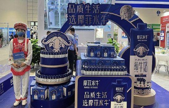 来思尔乳业的“摩菲水牛”展台。(图片来源:来思尔官网)